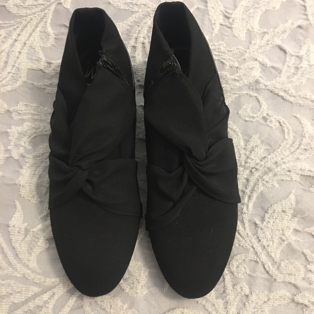 Impo gelina wedge bootie 6 1/2m